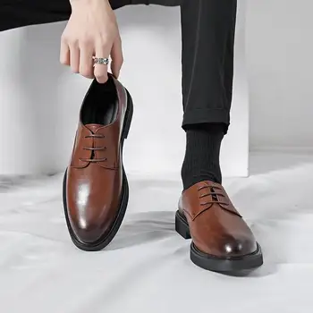 Мъжки обувки Ежедневни Бизнес Официалната облекло Черни кожени обувки в корейски стил Мъжки кожени обувки с кръгло бомбе Костюм Сватбени обувки мъжки