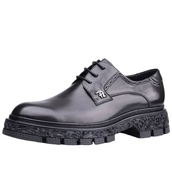 Мъжки обувки надигна размер, Британска дизайнерска обувки от телешка кожа на дебела подметка, Ежедневни обувки в бизнес стил, мъжки кожени обувки с дърворезба